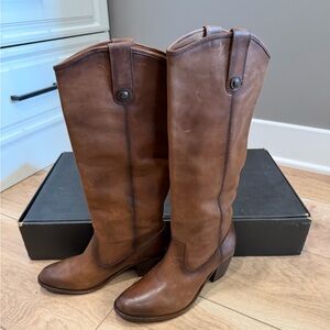 FRYE Brown leather beautiful boots! Excellent condition Leather smell is amazing